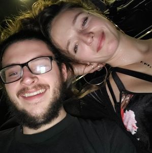 Meet your Posher, Davis